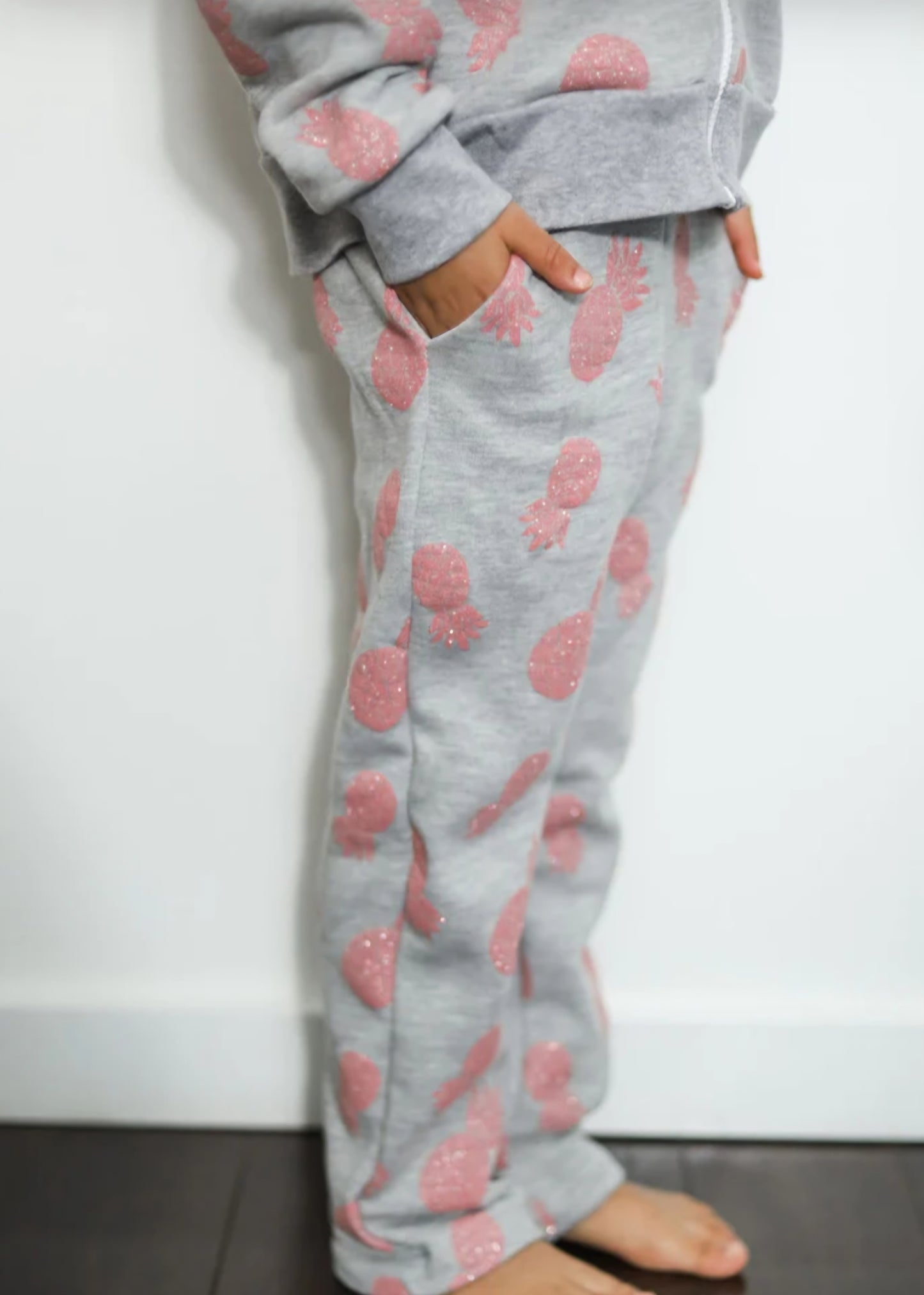 Kids relaxed leg sweat pants