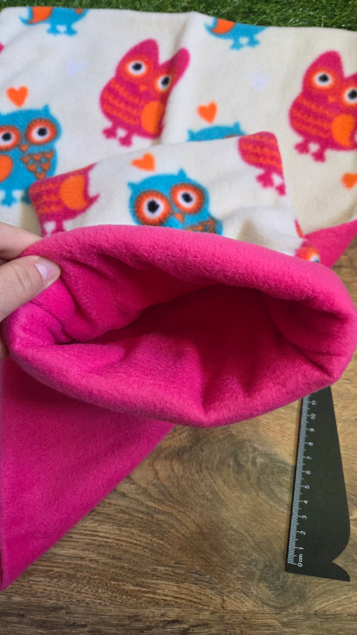 Lap mat and pouch set